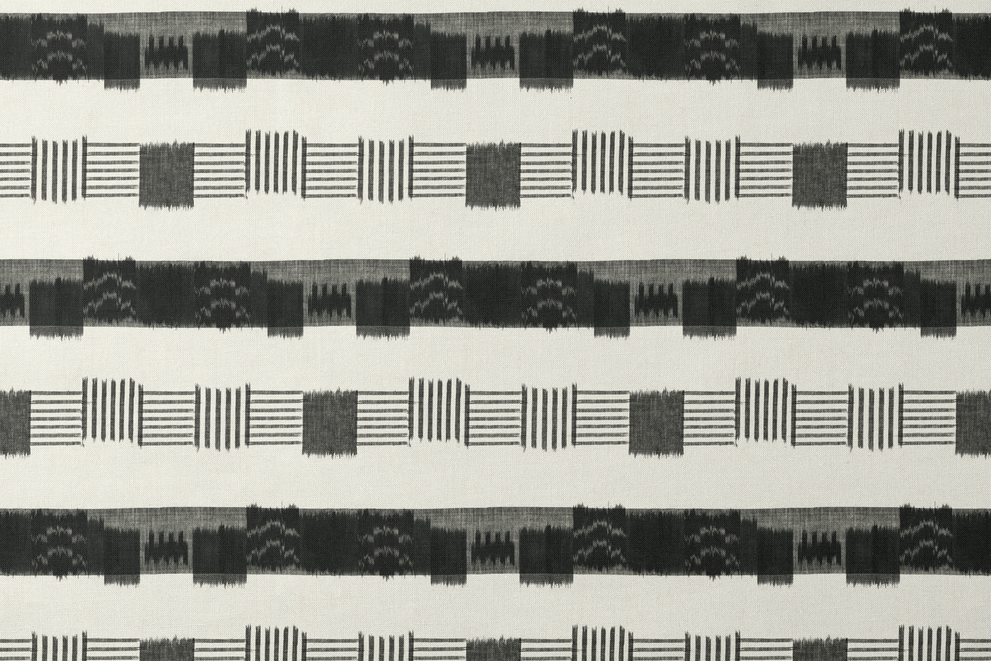  #material_Corduroy,Donegal,Hopscotch,Mohair Alta™ DWR,Newport,Relic,Zig Zag,Sunshine,Charlotte,Equinox