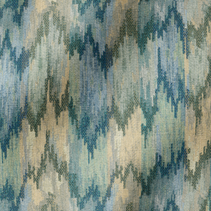  slightly rippled fabric #material_Newport