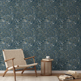  wallpaper lifestyle chair01 mockup 24in